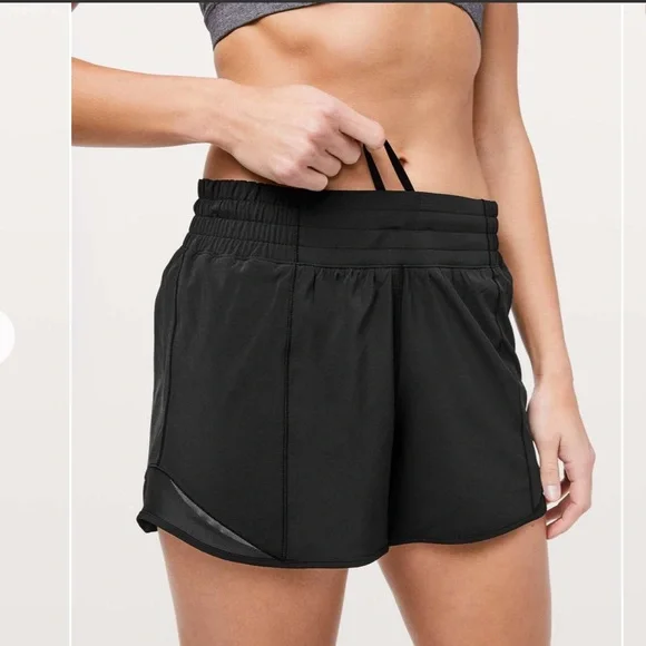 Lululemon Hotty Hot Shorts *High-Rise Long 4Black Size 2 W7ARIT Athletic Gym